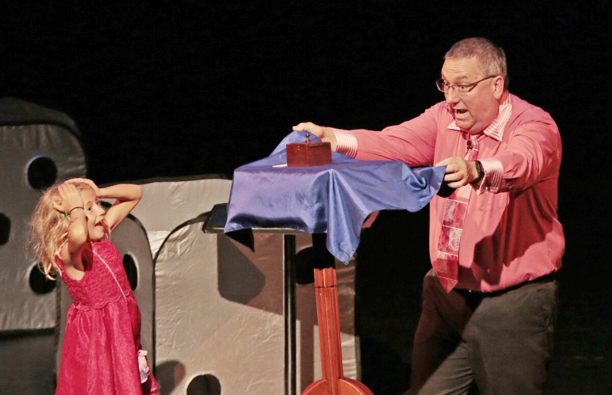 Family and school comedy magic show